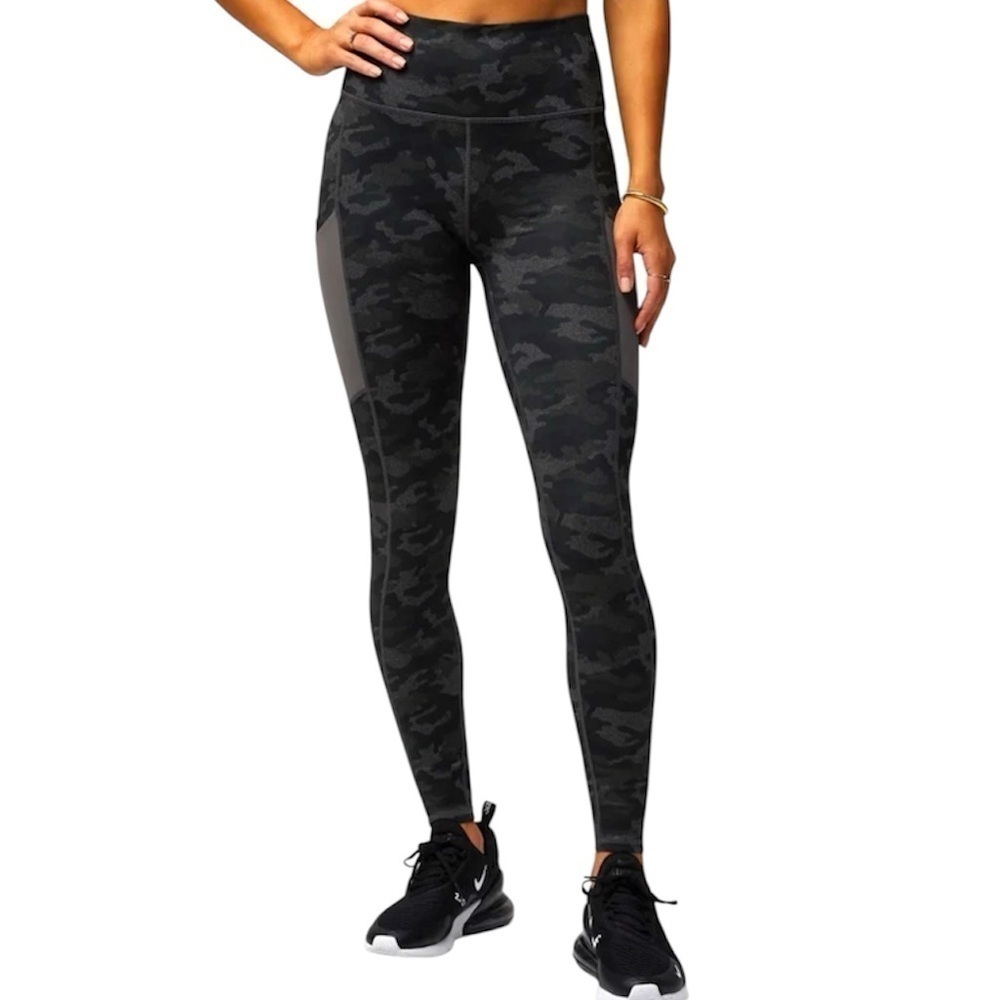 Fabletics PowerHold Leggings Women 2X High Waist Camo Pocket Activewear